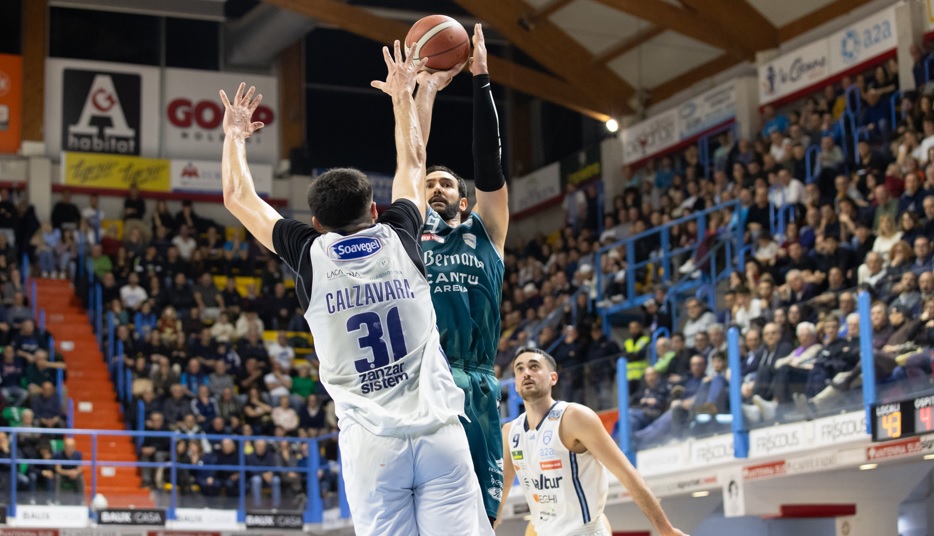 La Pallacanestro Cantù sconfitta a Brindisi, coach Brienza: “Partita di grande voglia, ma non è bastato”