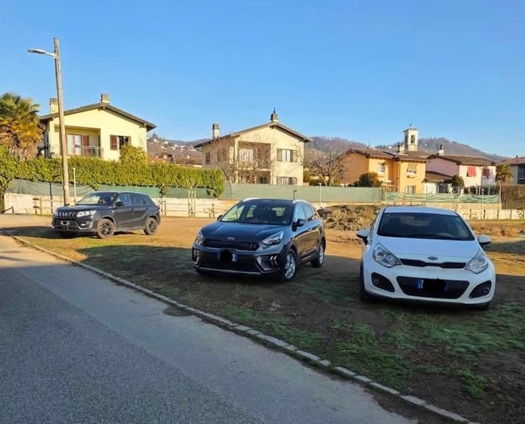 Sosta selvaggia, continua la “battaglia” tra Italia e Svizzera