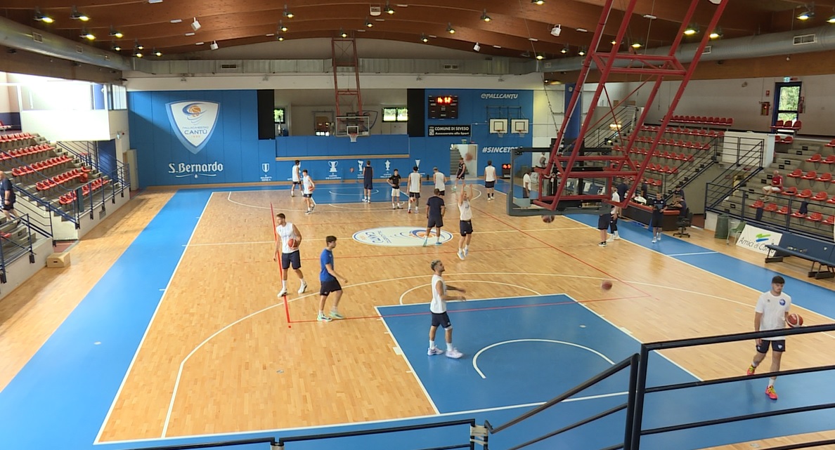 Pallacanestro Cantù in campo domani contro Verona. Coach Brienza: “Partita fondamentale e decisiva”