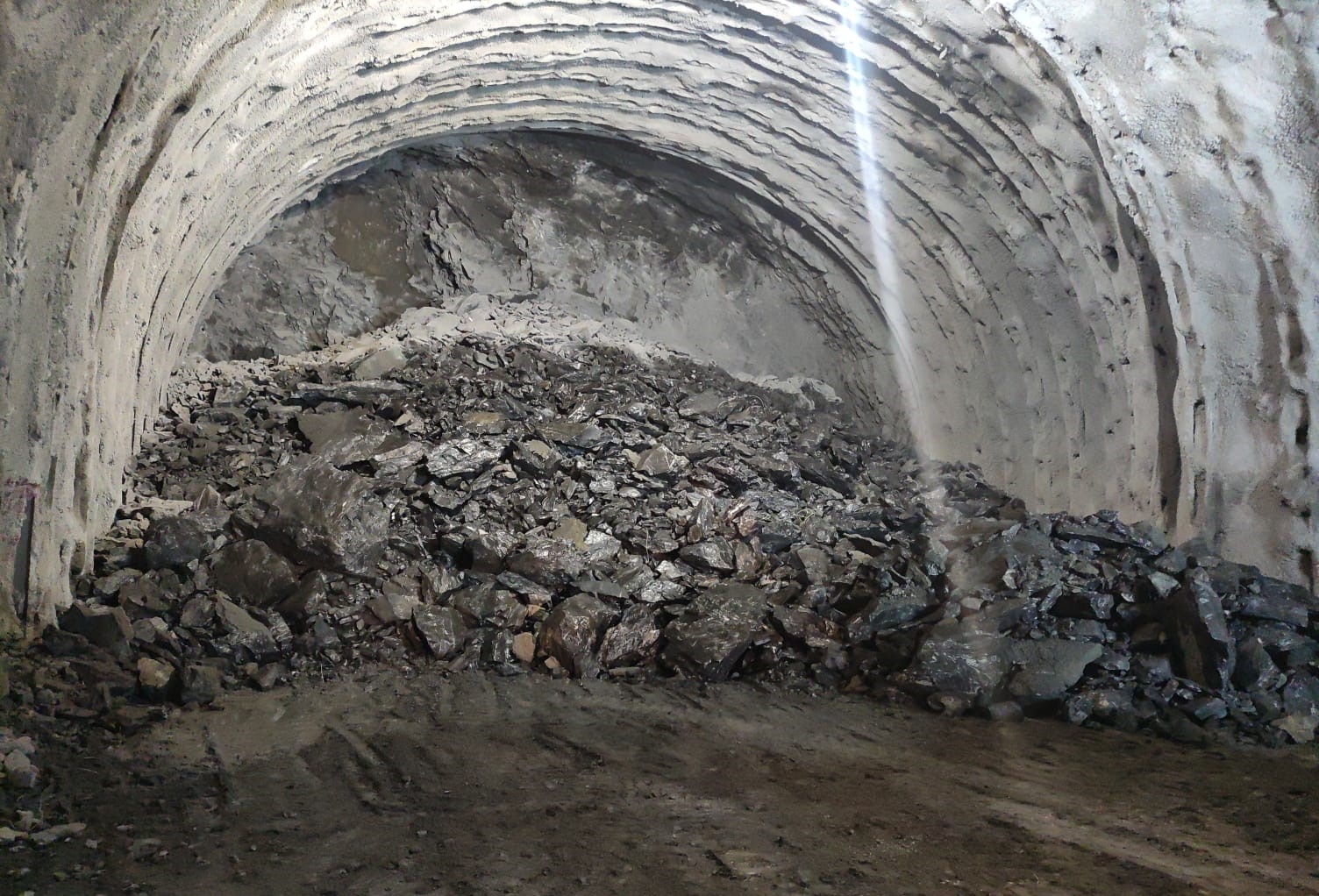 Variante della Tremezzina, a Colonno la ripresa delle esplosioni