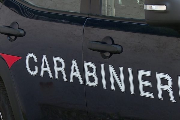 auto carabinieri