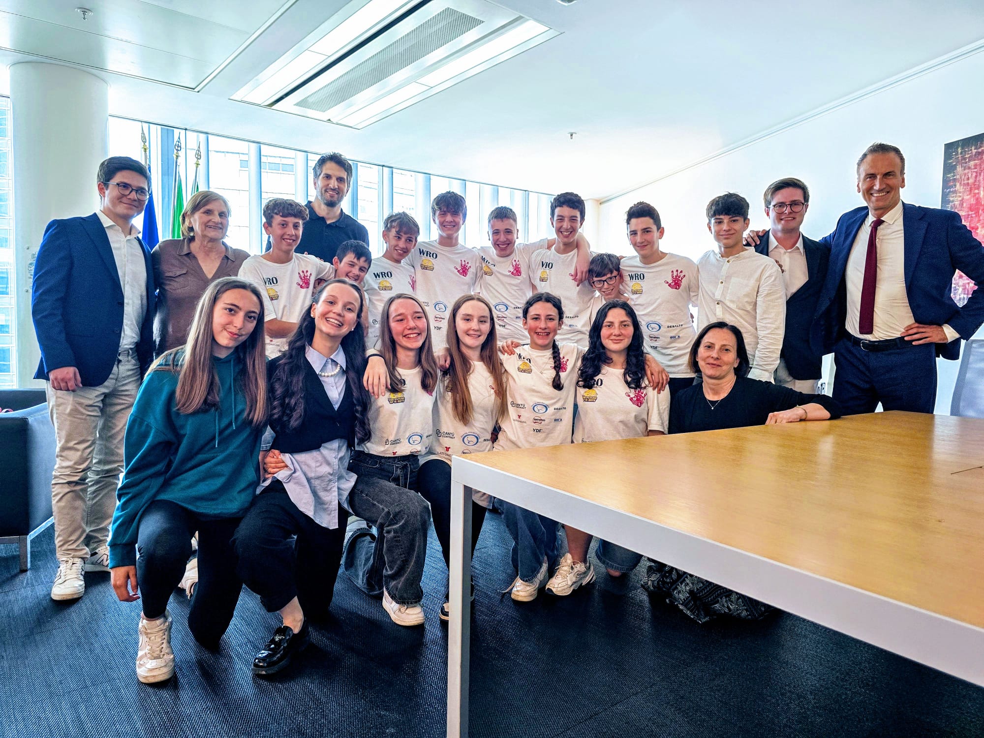 Studenti di Carimate qualificati ai mondiali di robotica