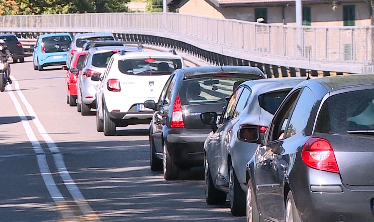 Como, l’età media delle auto è di 11 anni e 8 mesi: l’aumento sfiora il 5%