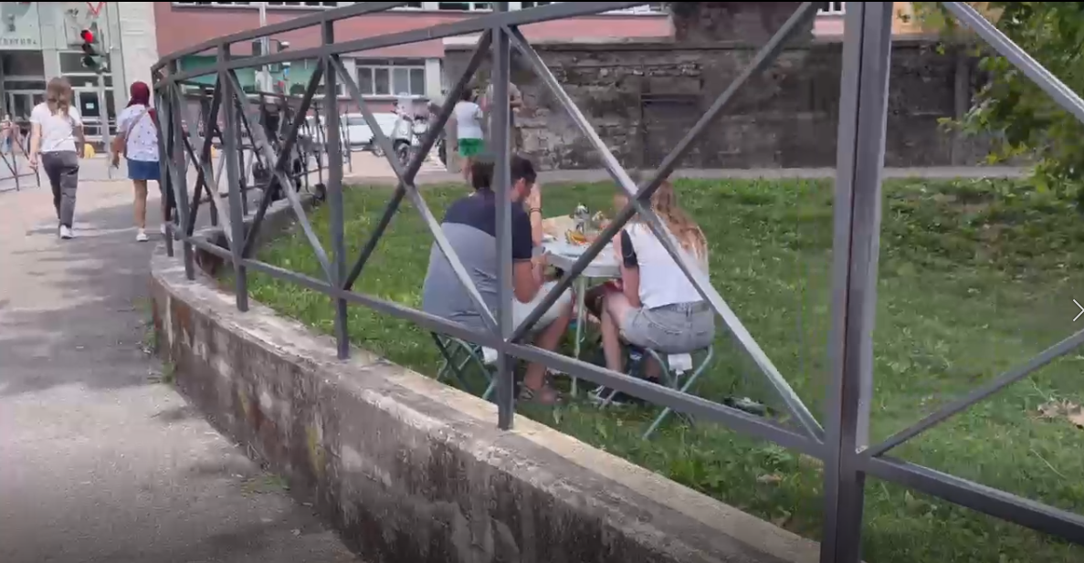 Como, pranzo a bordo strada