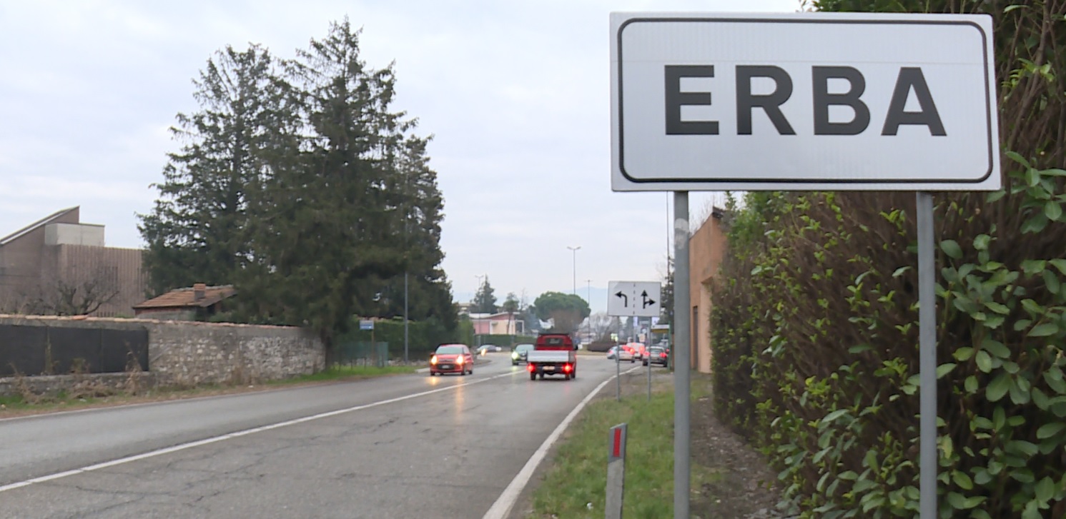 Erba, tentato furto in una pasticceria: in fuga i tre malviventi
