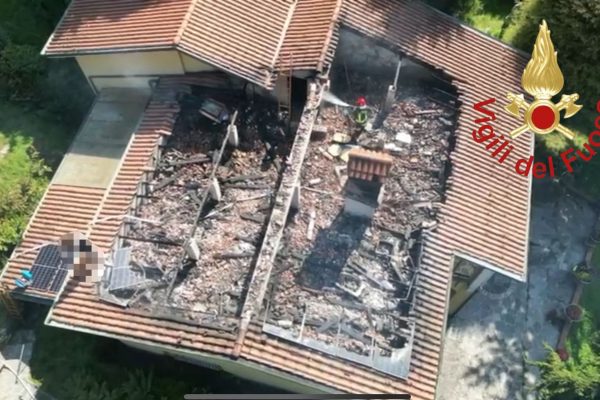 incendio via Dosso Asso