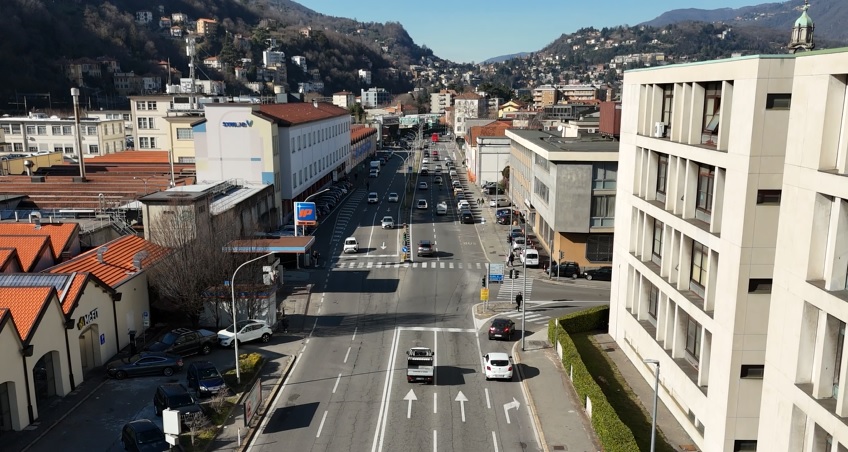 Como, ruba abiti e profumi: denunciato 26enne marocchino