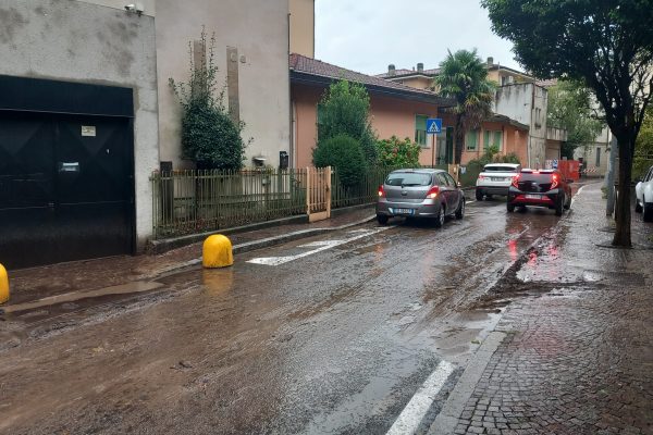 Le previsioni meteo: forte instabilità per tutto il giorno. Domani torna il sole