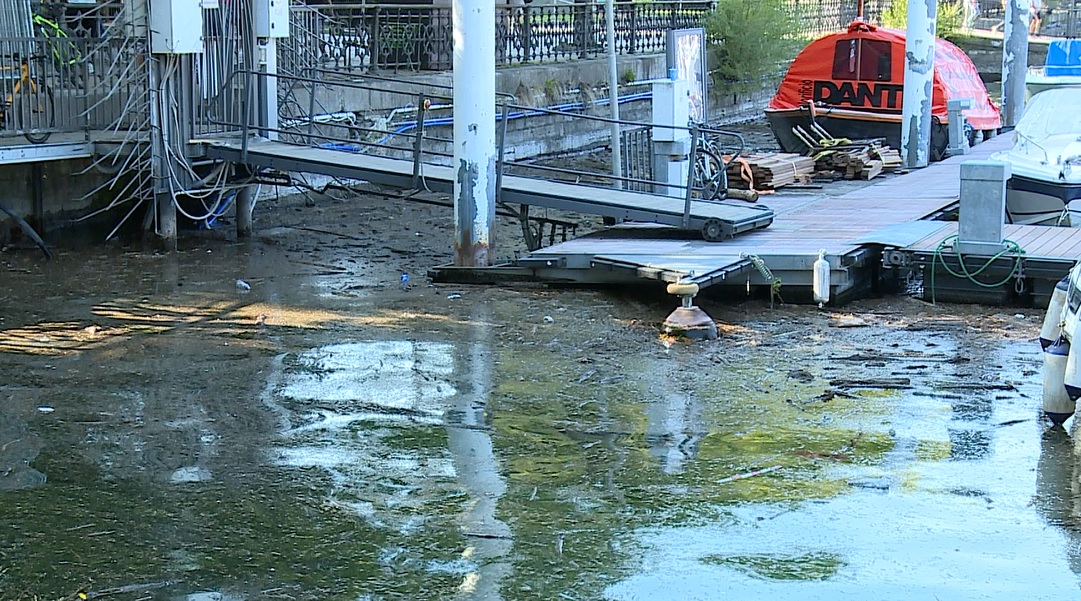 Lago di Como, ancora fango e detriti dopo il maltempo della scorsa settimana