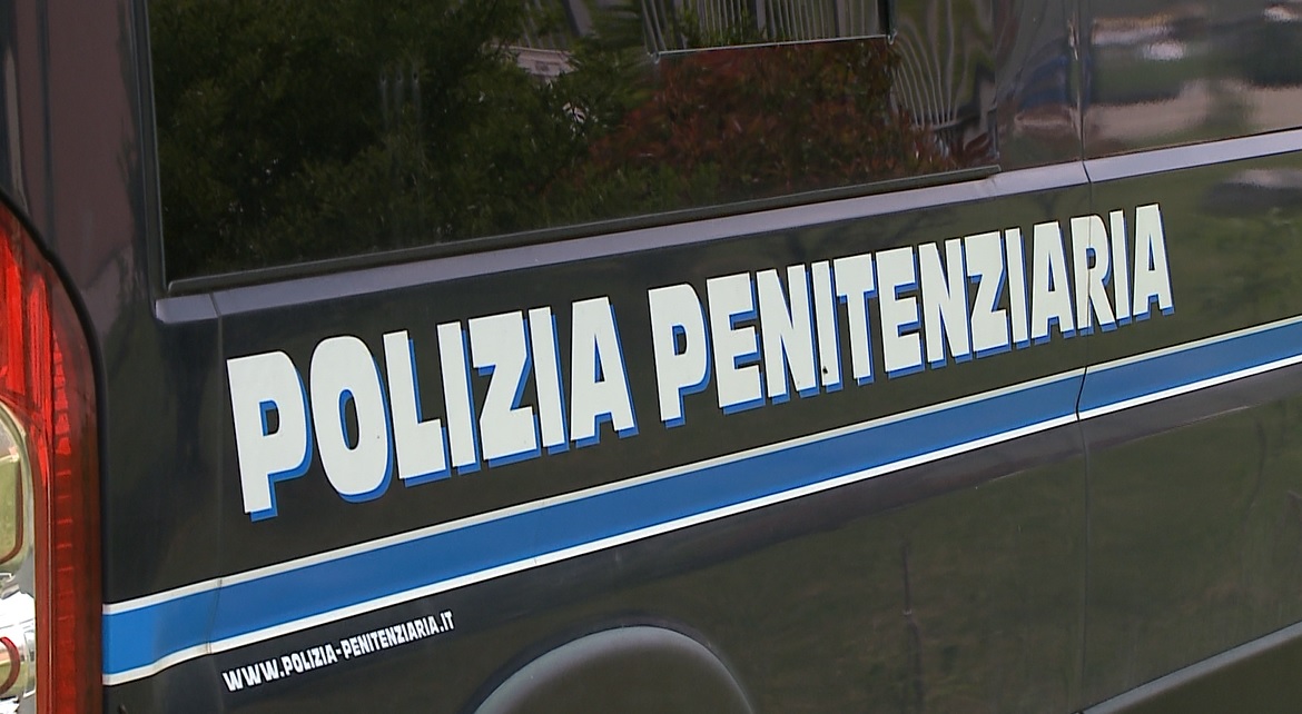 Como, la polizia accoglie in questura 15 allievi agenti della polizia penitenziaria