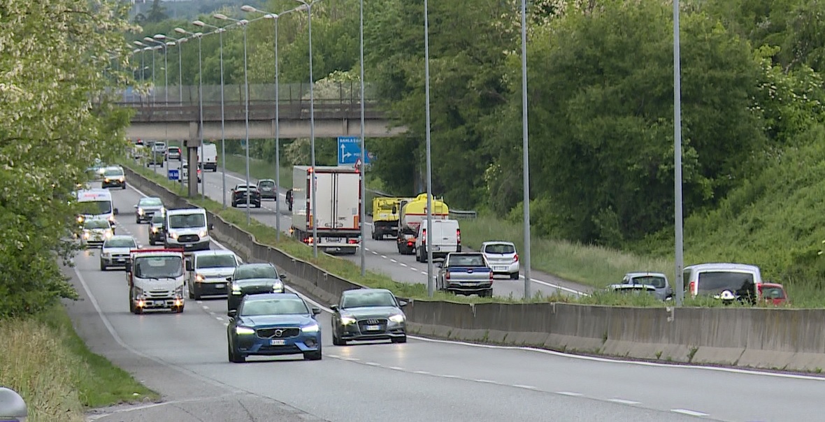 La battaglia contro la Milano-Meda a pagamento: 14 sindaci del territorio bussano alla Regione
