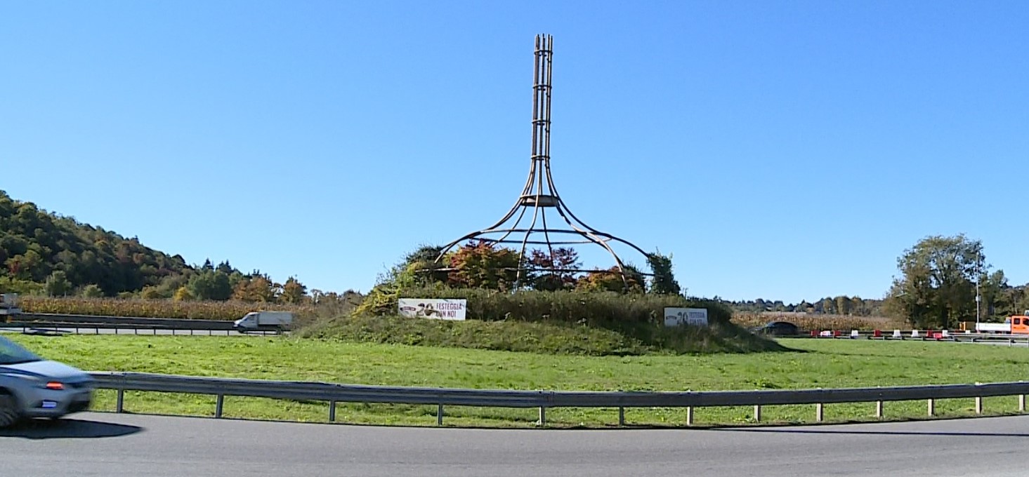 Lo scheletro di ferro, il discutibile biglietto da visita della città di Como