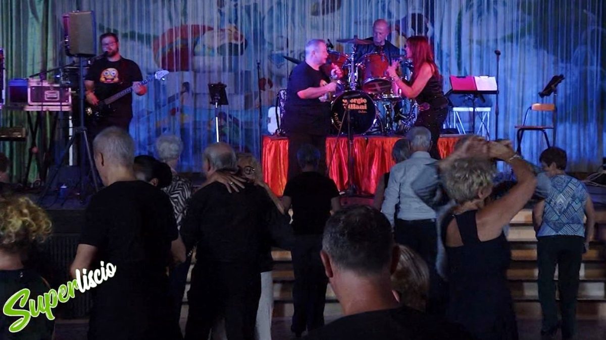 Superliscio, l’Orchestra Giorgio Villani inaugura la nuova stagione