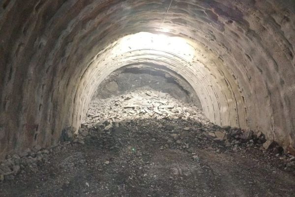 Variante della Tremezzina, oggi nuova volata nella galleria di Colonno