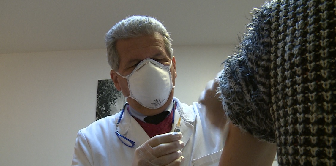 Influenza, da oggi la campagna vaccinale apre a tutti. In Lombardia dal primo ottobre oltre 142mila iniezioni