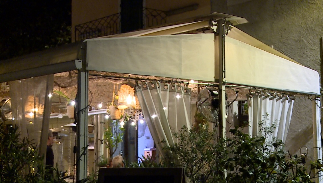 Caso dehors, Fratelli d’Italia esulta: “C’è la proroga”. Ma il sindaco frena: “Per noi nulla cambia”