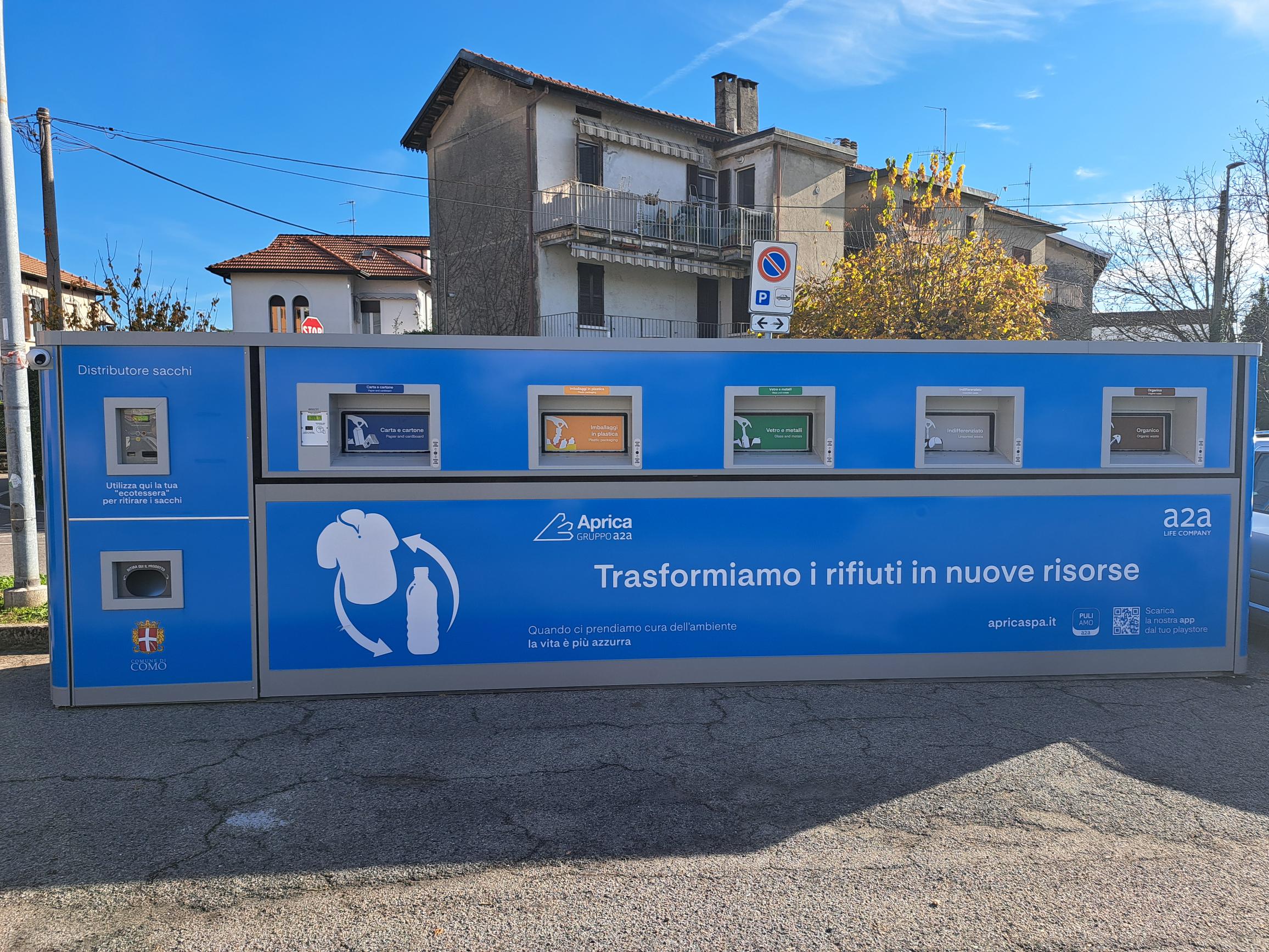Como, la raccolta differenziata attiva 24 ore su 24. In città 8 nuove ecoisole informatizzate