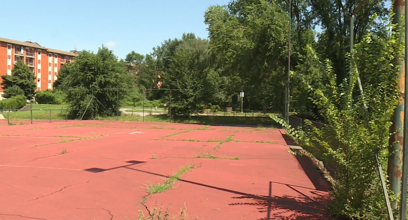 Como, al parco Negretti presto un campo da basket