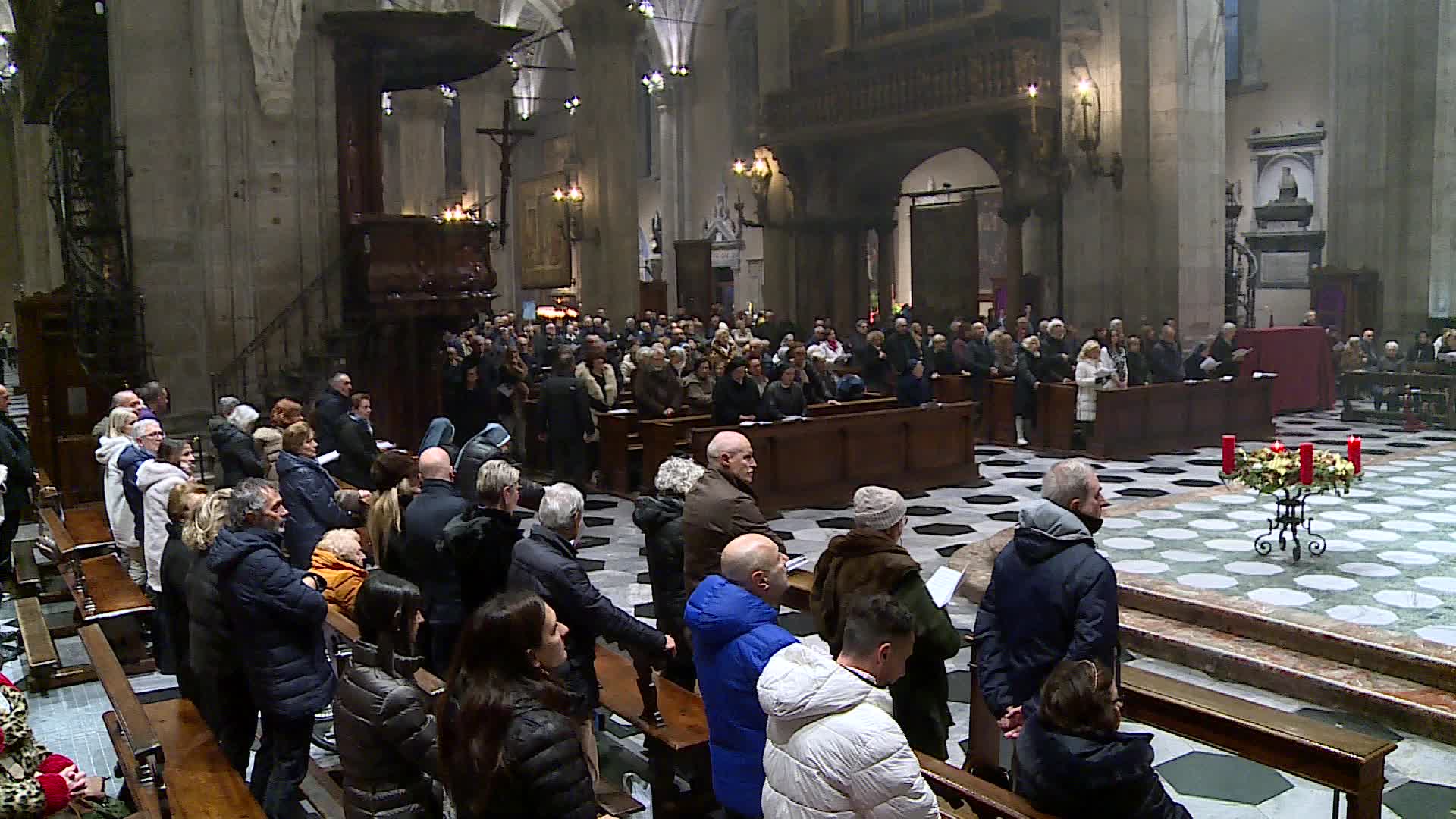 Cattedrale di Como piena di fedeli per celebrare l’Immacolata Concezione