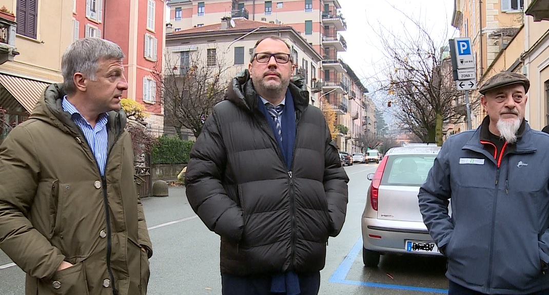 Ciliegi di Como, in via XX Settembre arriva la Regione. Comazzi: “Scelta calata dall’alto e spreco di denaro pubblico. Interpelleremo la Soprintendenza”