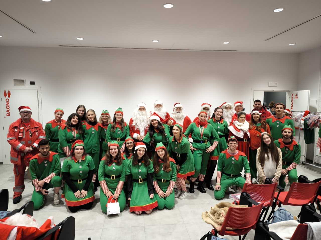 Croce Rossa di Lomazzo, “Babbo Natale Express 2025”: 213 bambini raggiunti in 19 comuni