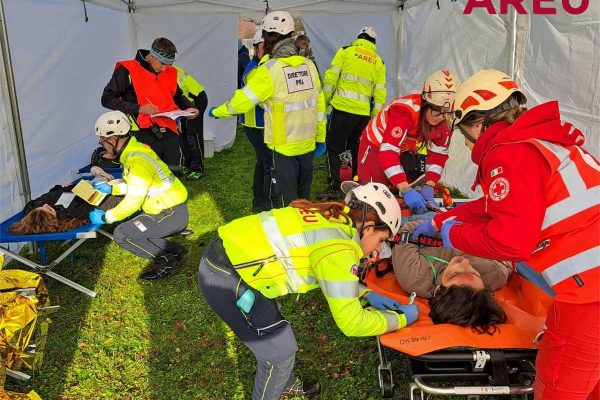 Areu Lombardia, maxi esercitazione con simulazione di incidente e 25 feriti