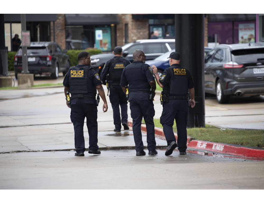 Agenti dell’Ice uccidono una donna a Minneapolis