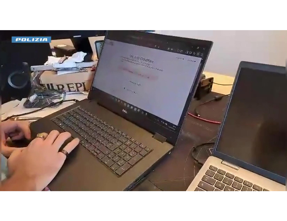 Indagati i gestori del gruppo social sessista ‘Mia Moglie’