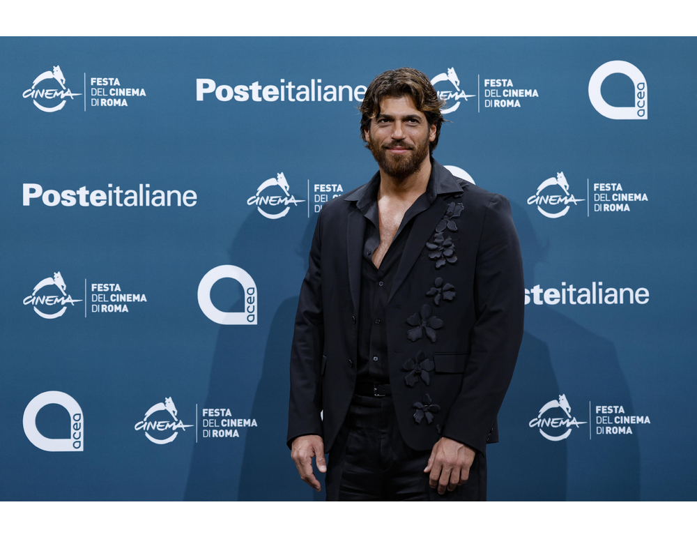 Media, Can Yaman è stato rilasciato