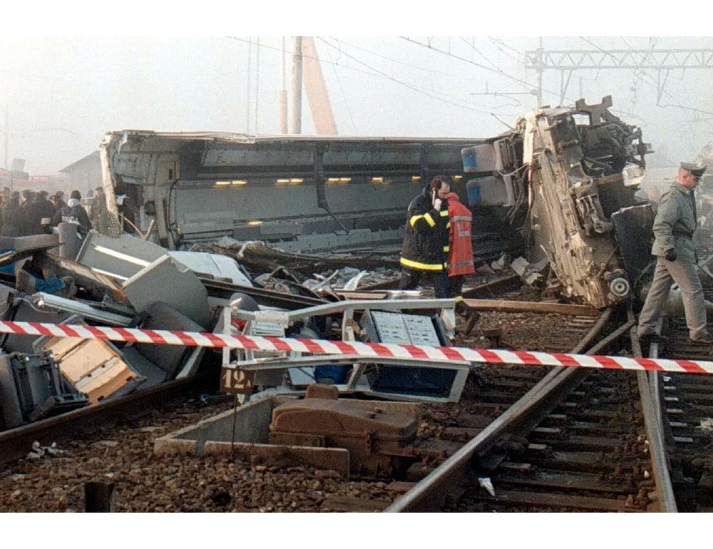 Piacenza ricorda le otto vittime del Pendolino deragliato 29 anni fa