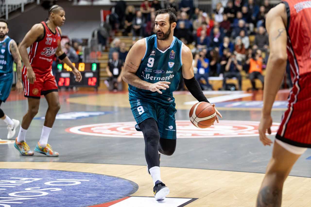 Cantù vede nero. A Trieste arriva l’ottavo ko consecutivo