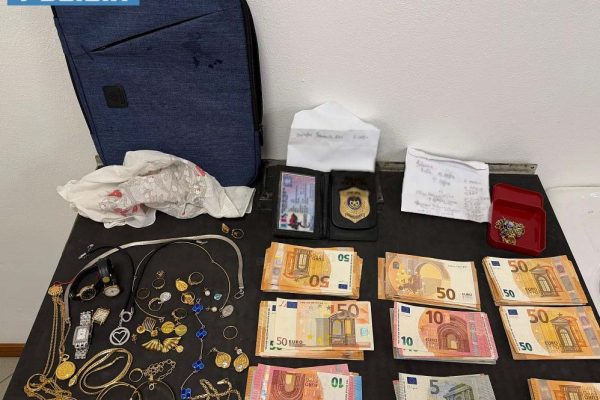 polizia arresto truffa anziani