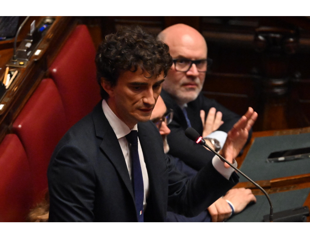 La sfida di FdI, ddl immigrazione subito in Aula, vediamo chi vuole la sicurezza